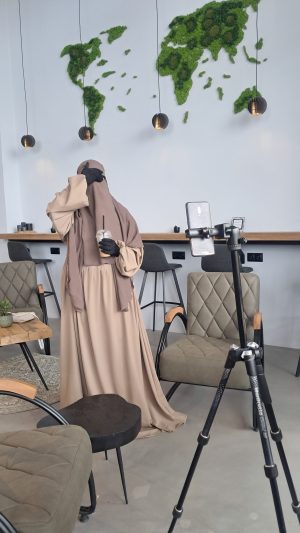 Abaya Beige Flow